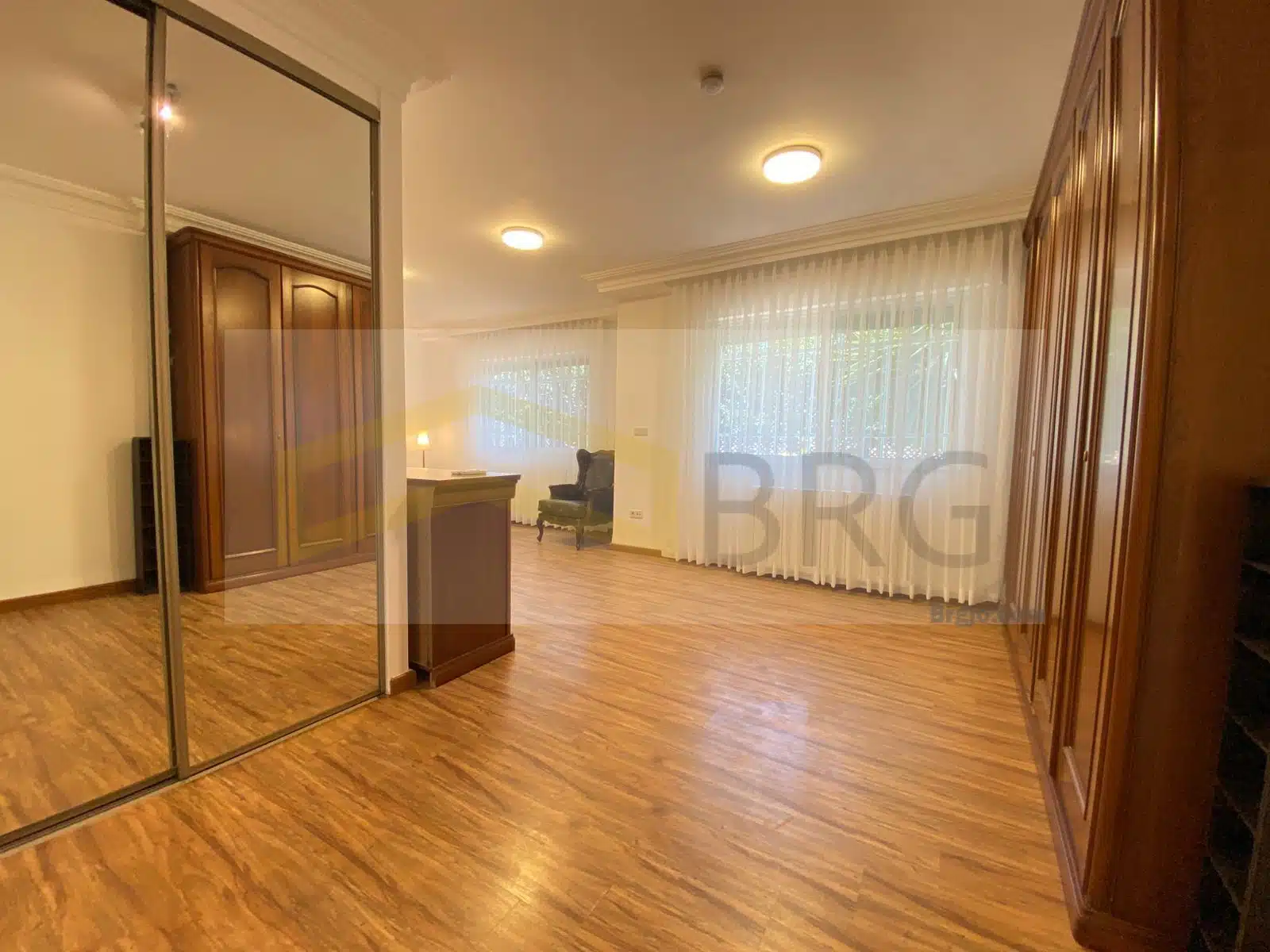 c3c33af0-5740-4b73-9083-6765ecf95703