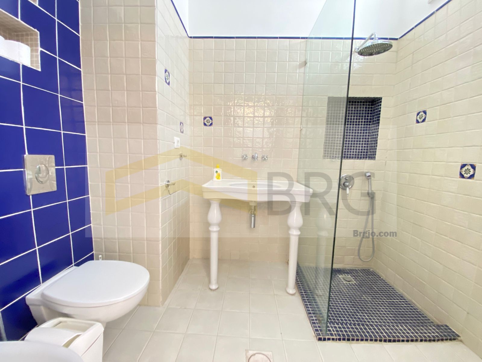 d1e928b4-856a-4ebf-93cf-cc60300a9aa7