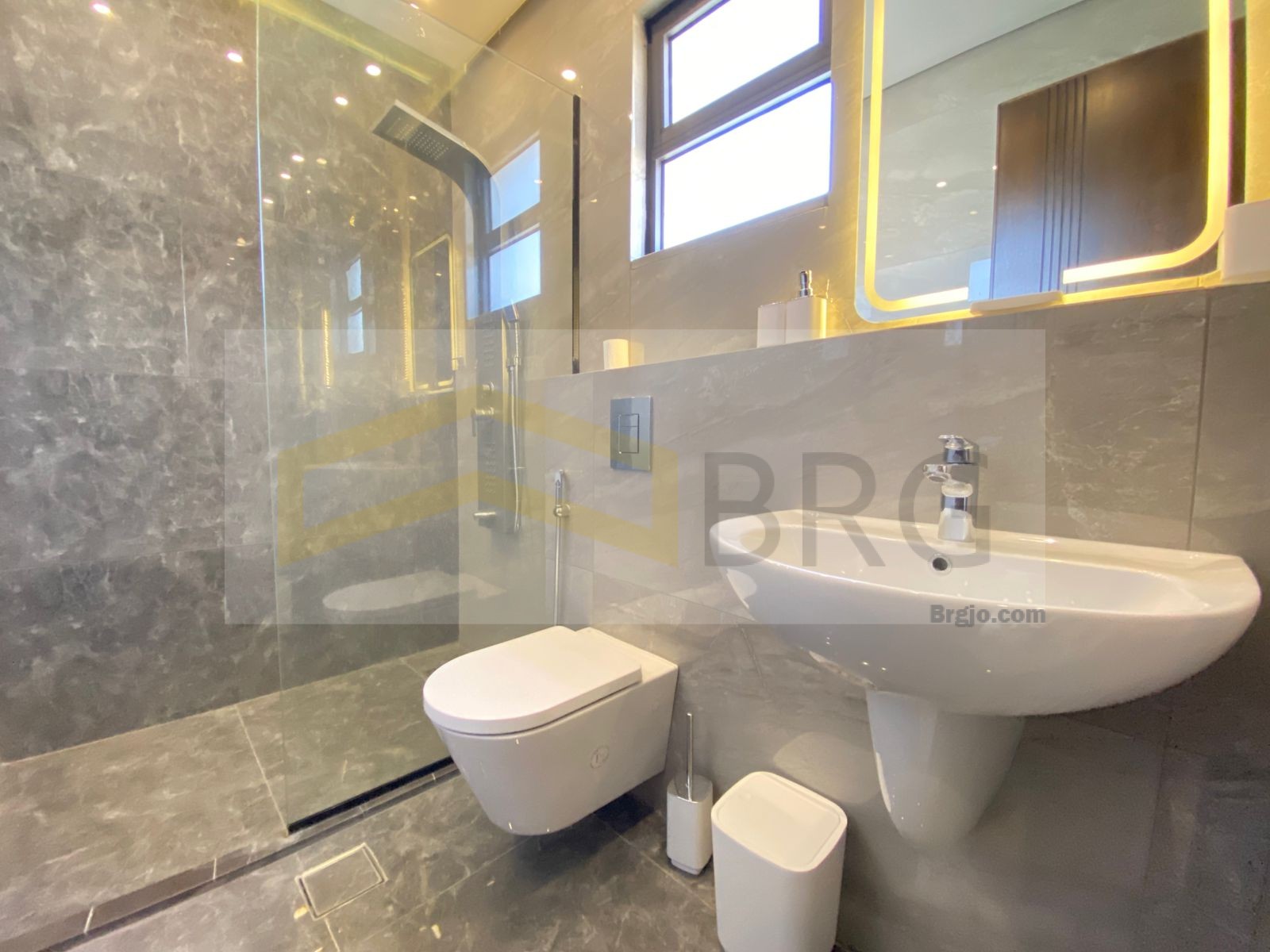 d9c332a5-8198-47ae-ba0c-be23562effed