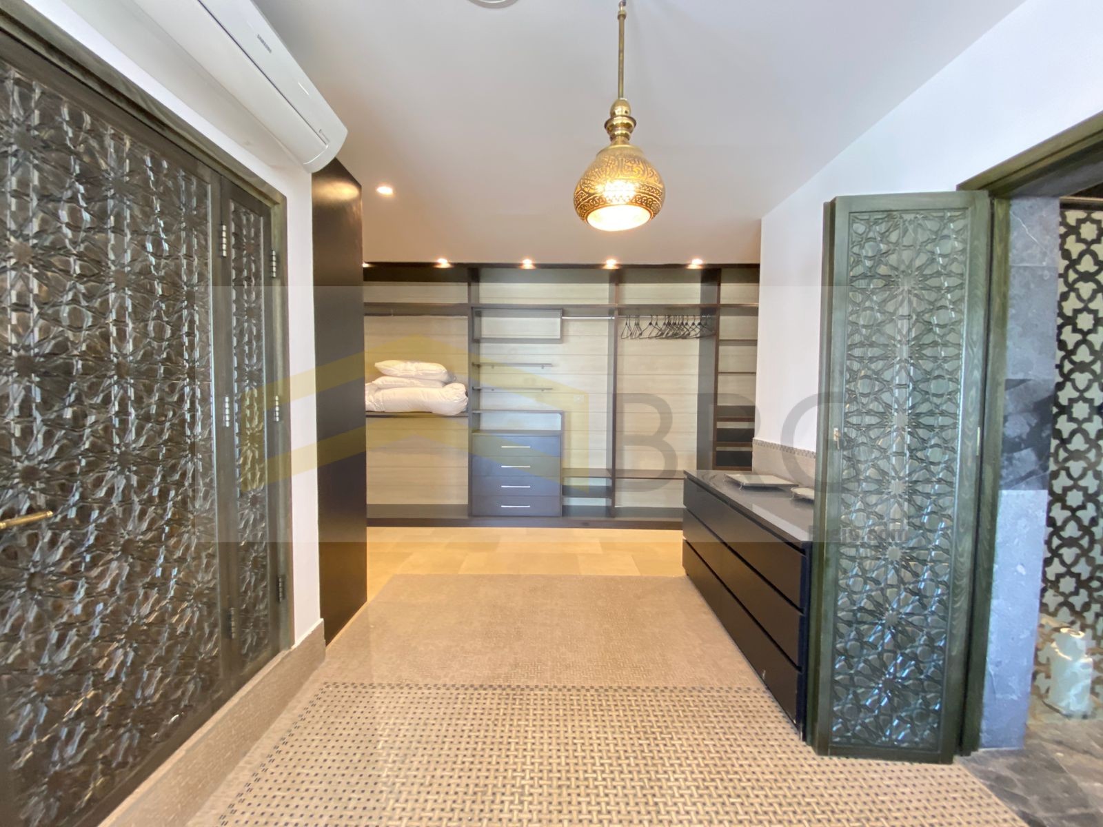 de737d64-81a9-4b5a-8363-61d4129fa81c