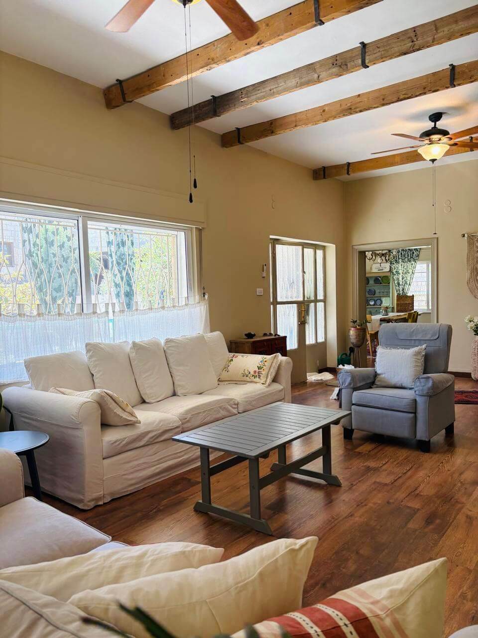 e0ce4e17-0367-450b-9efc-500fba00bb87