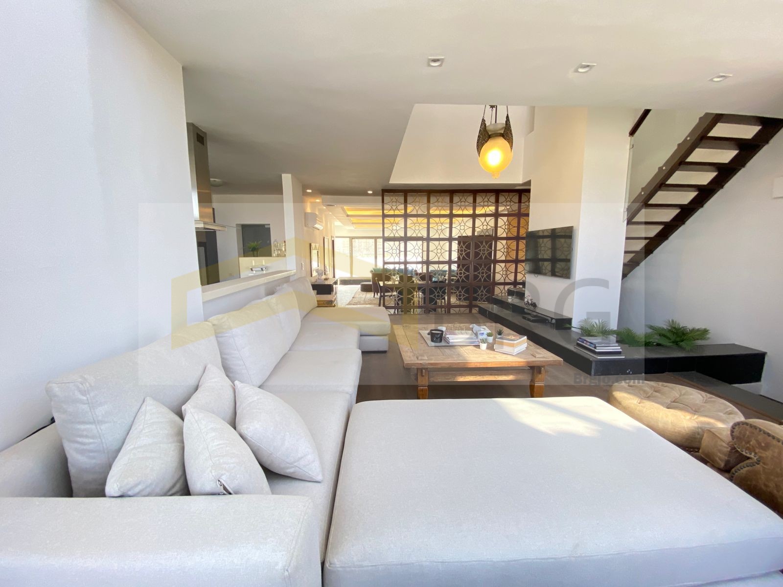 e3912508-81dd-4f22-94a1-05a26422e6a6