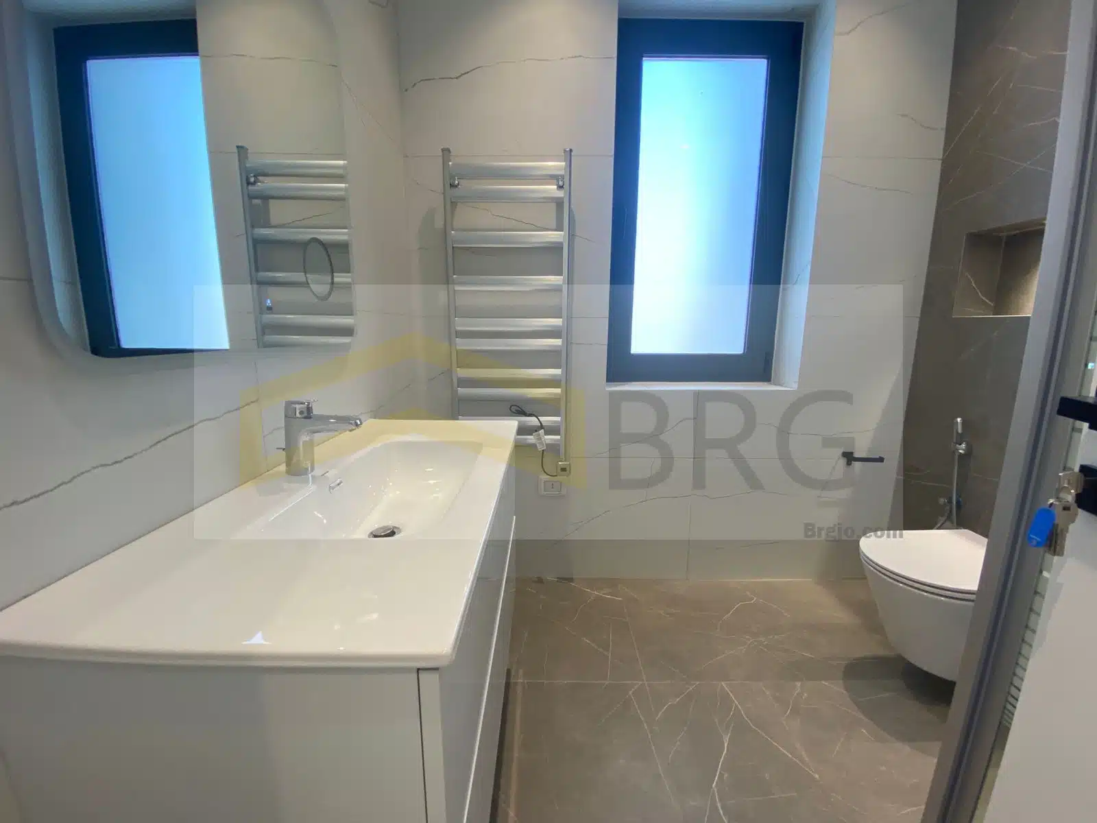 f2bf2590-7d13-4bab-b5a7-354b8625c0e4