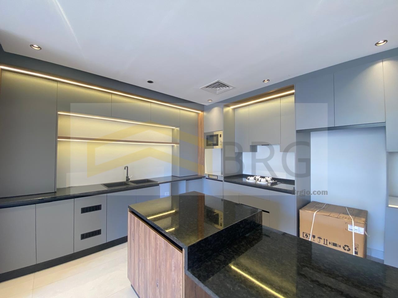 071a42b3-e202-4f40-a41a-5ff2e7e78049