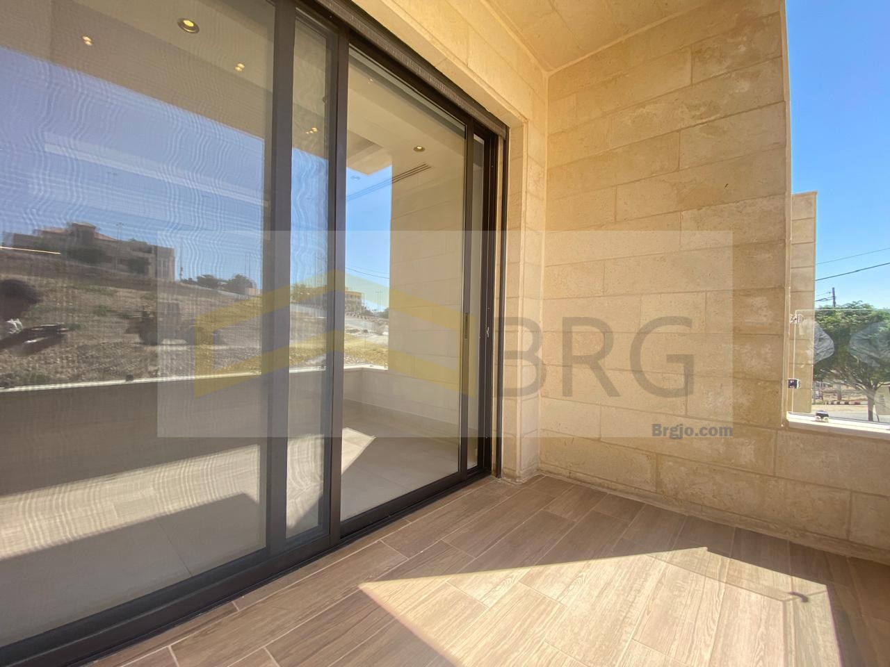 15534548-0906-4835-b388-18b2347057aa