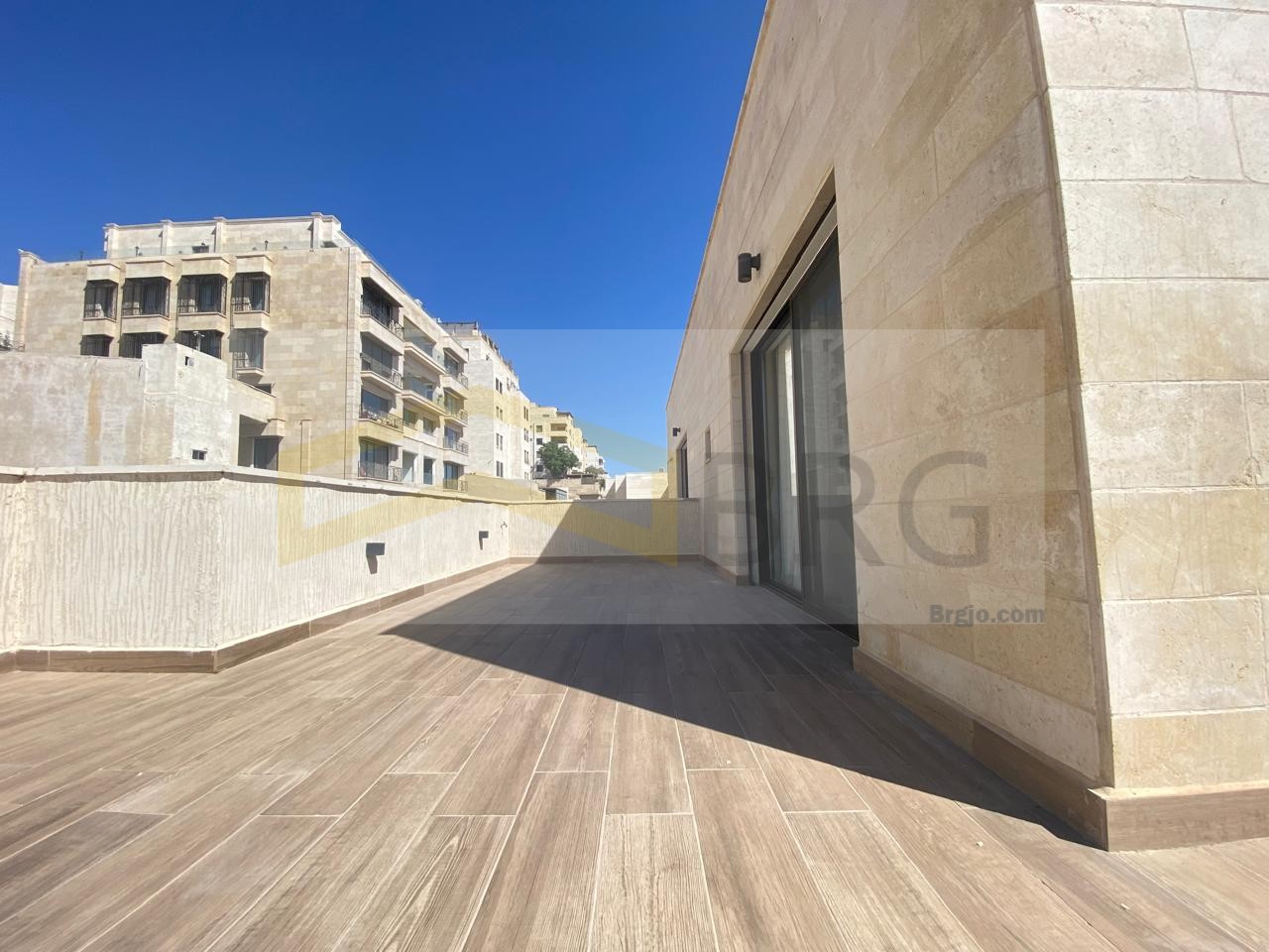 18fd0bcd-fe0e-46e6-8123-438fe1463308