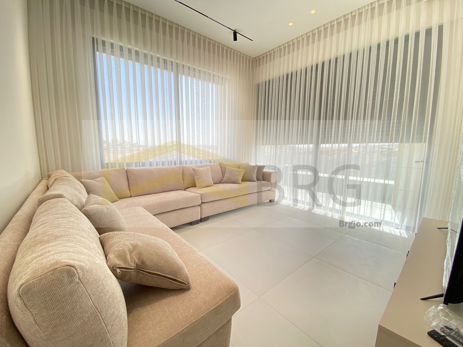 1dbca471-6219-4de7-9e77-18040d416d4c