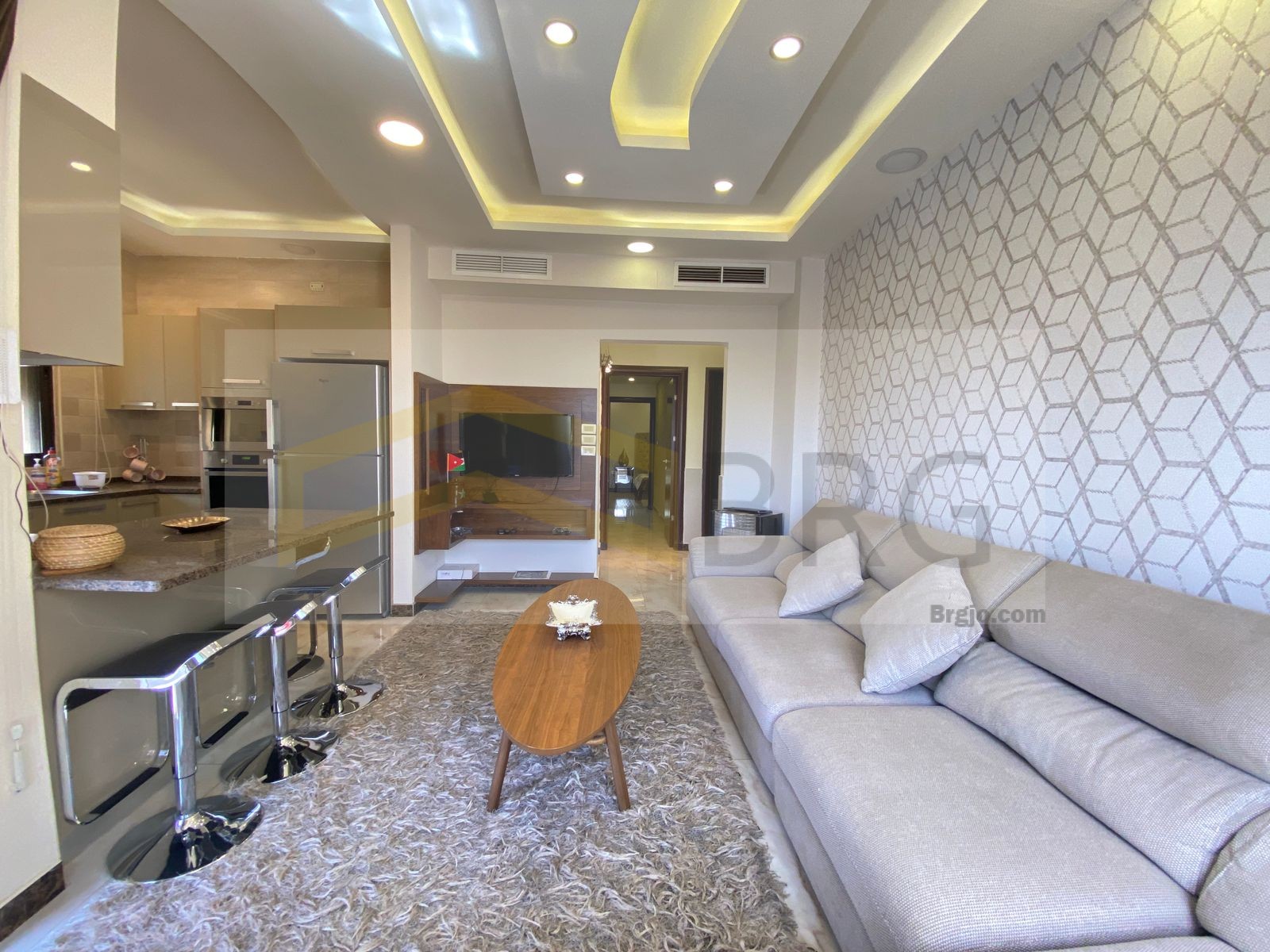 2c420977-fcc5-4038-be63-386394415ef3