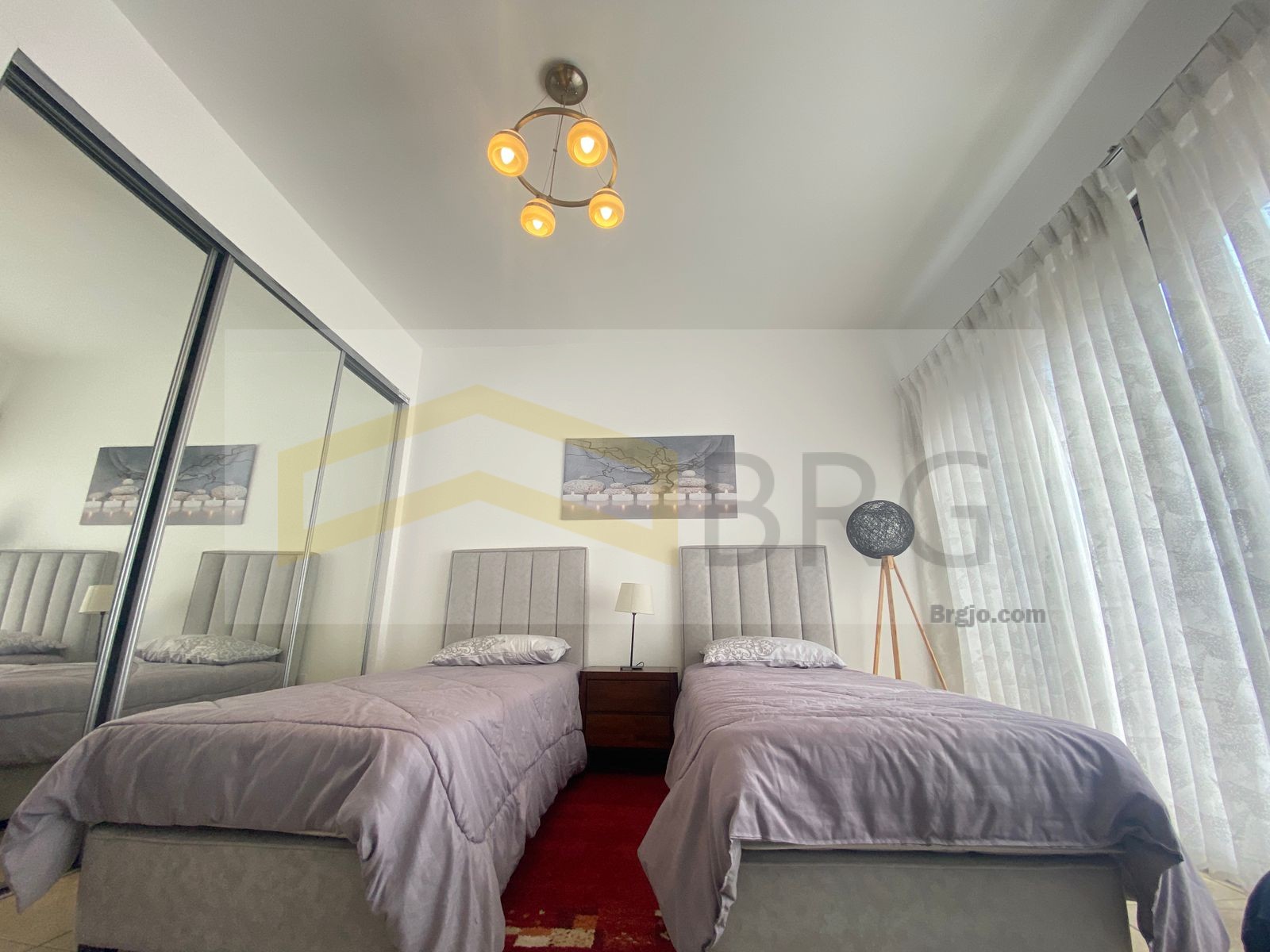 2e2f6fad-2c9e-4733-95f9-986d11d76f46