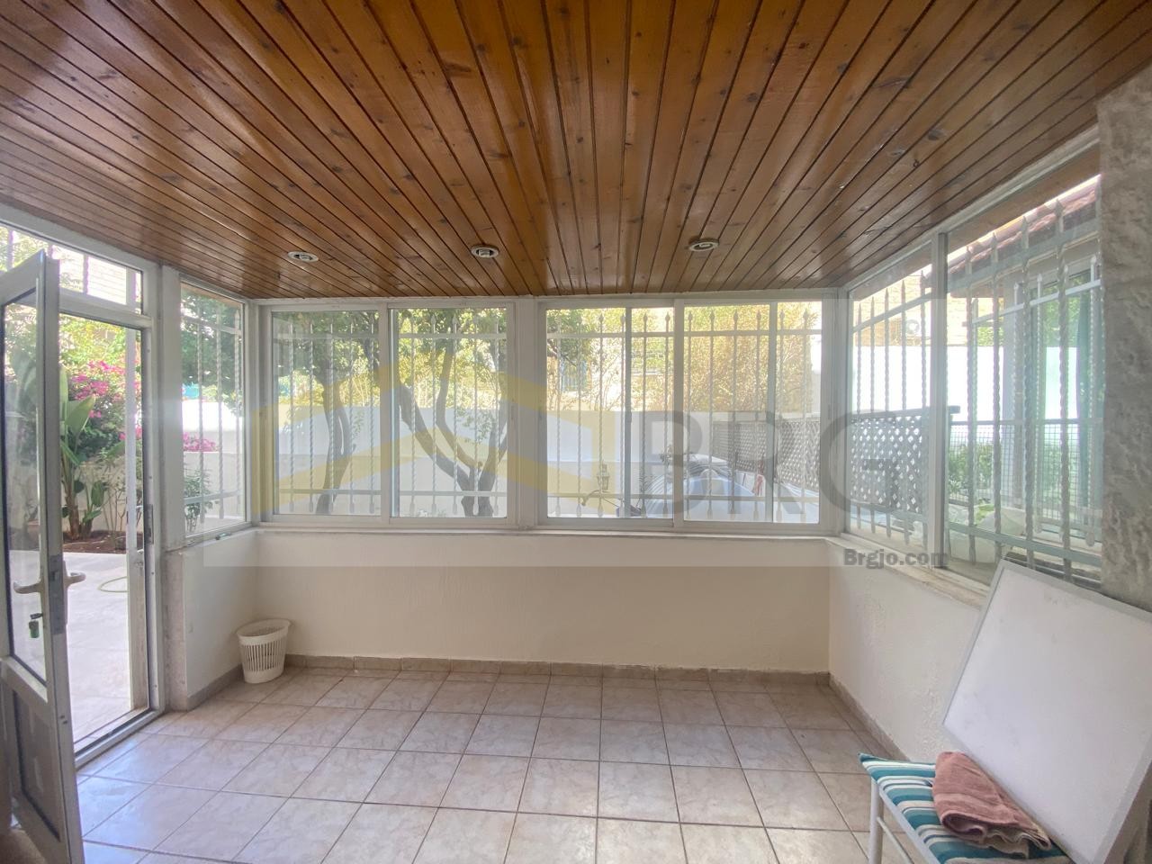 33669071-6f90-4048-ae60-df814d7d2409