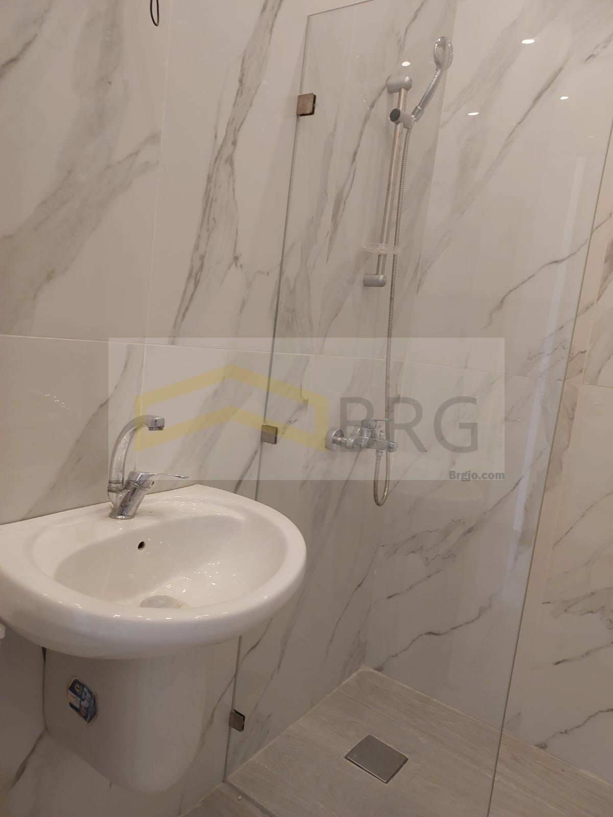 383df892-c2c0-44df-9d51-2e6c51dcc98a