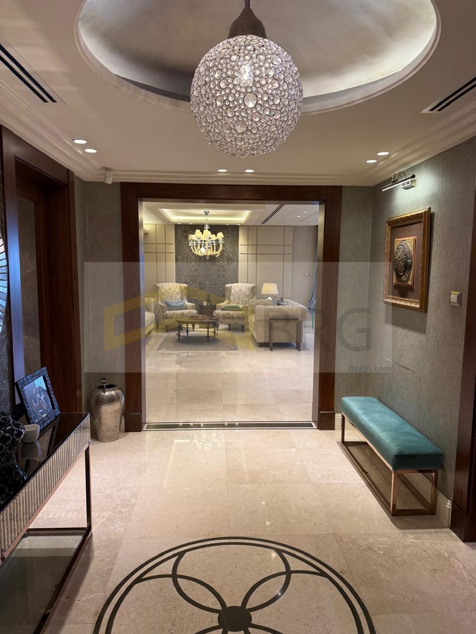 39255359-8cff-4898-b825-67c4106b353e