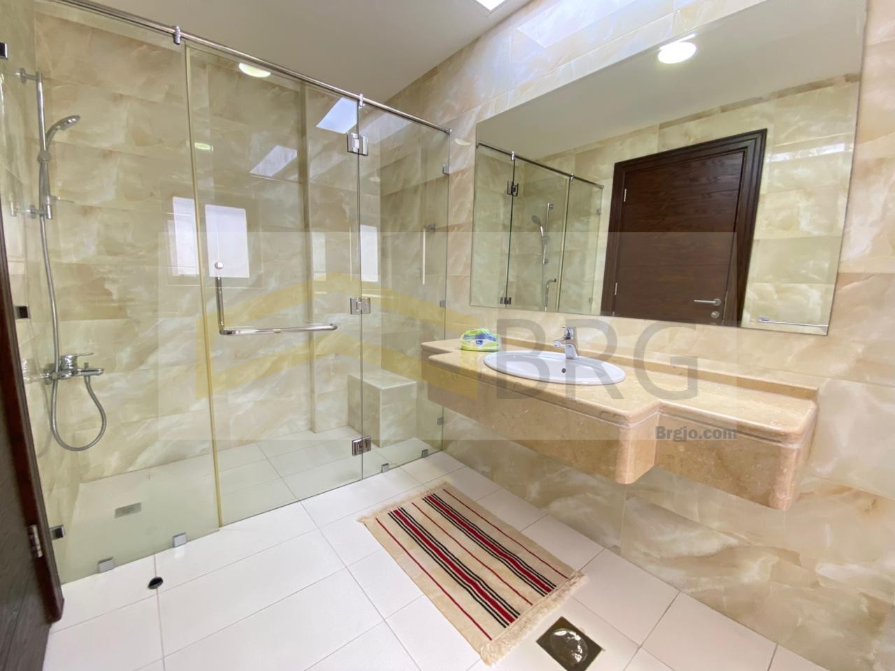 4713b801-354c-4e0d-8927-111adf228d3c