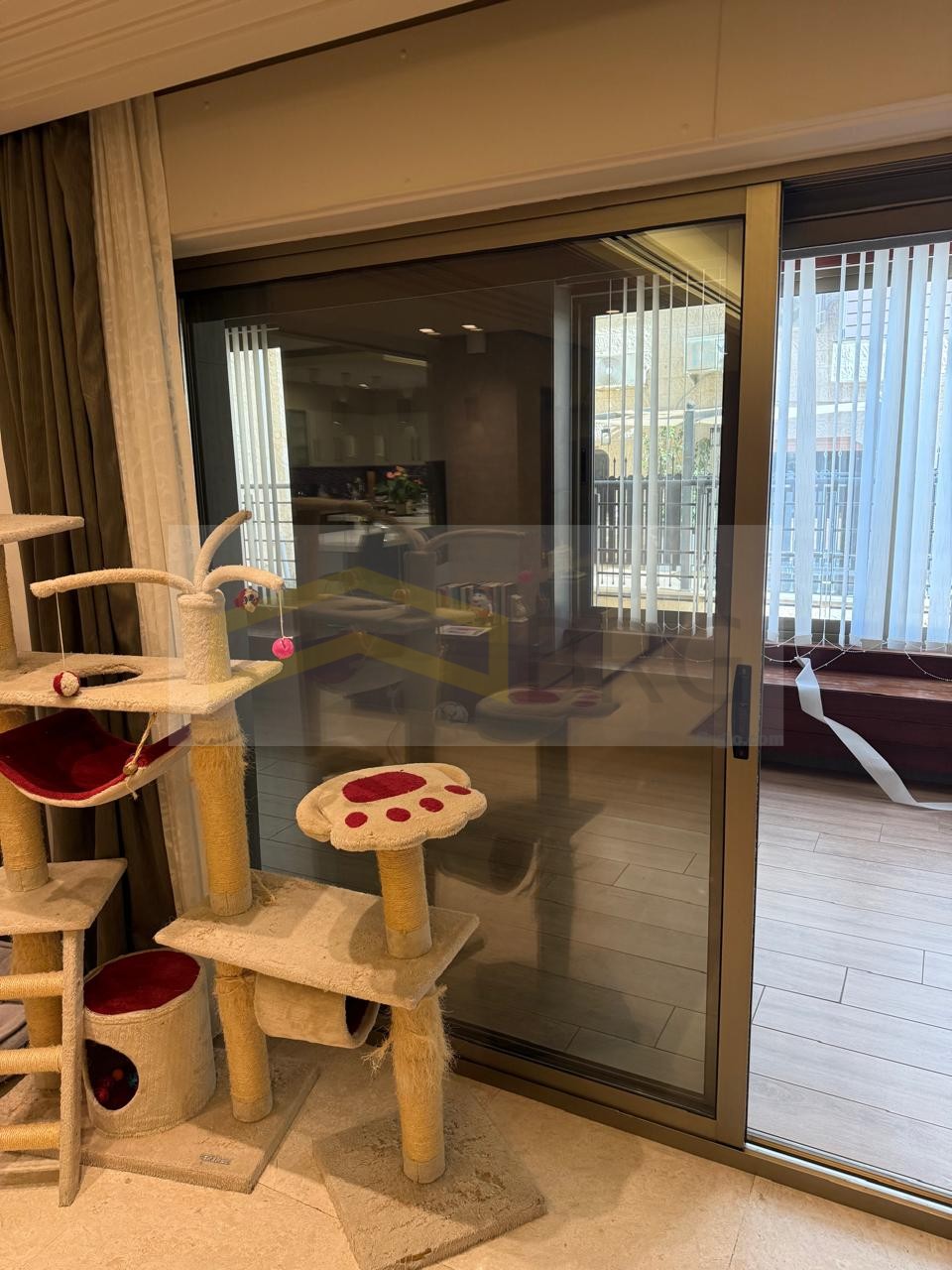 49b8cf3e-84d3-457b-bbbe-8b2957bcc411