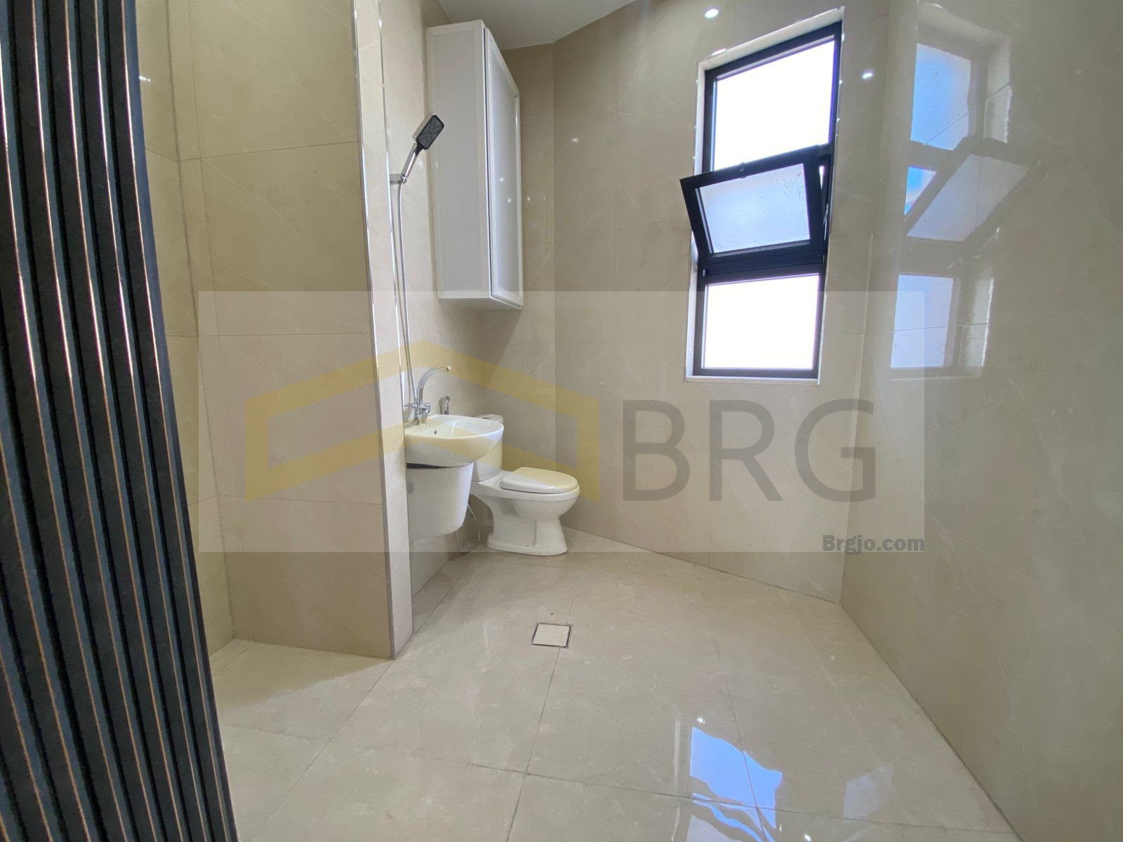 4c967f0c-8e70-44a8-8b6c-761b3b7eb3c9