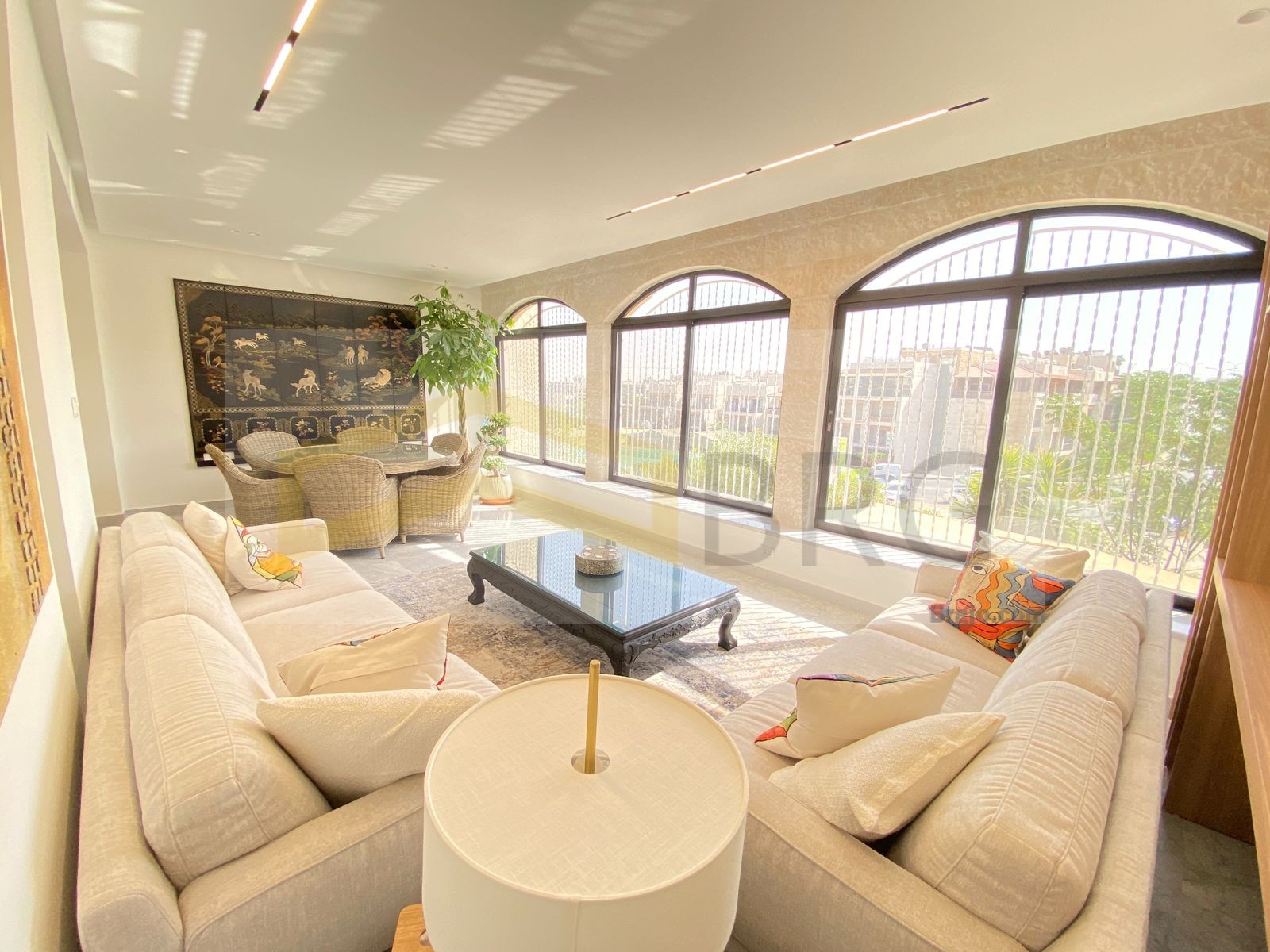 5c8dd1b9-9e42-45b8-92c6-e59bd33d1737