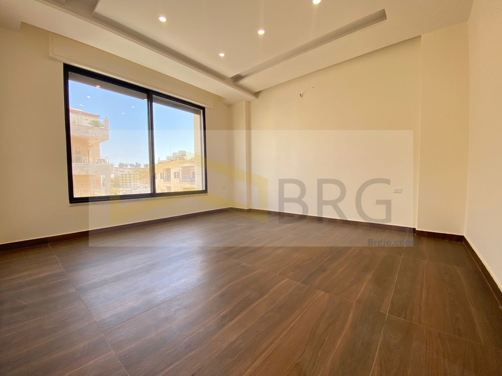 64d0082a-b3fe-48c3-a51a-859cf520d668