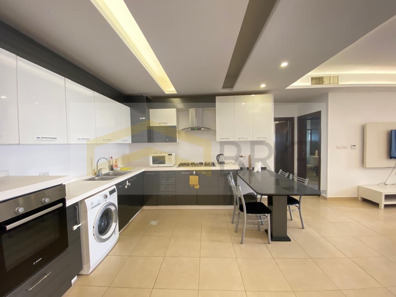 65a99c73-c20a-4ebd-8e7c-dde0d04ff04b