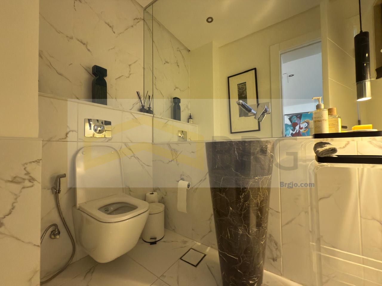 6f88c721-2400-4dea-bc75-2981e747065f