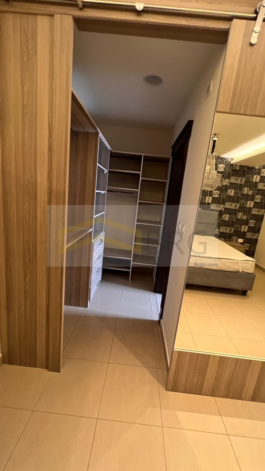 81263004-c9a7-4900-ad47-13851f2b290c