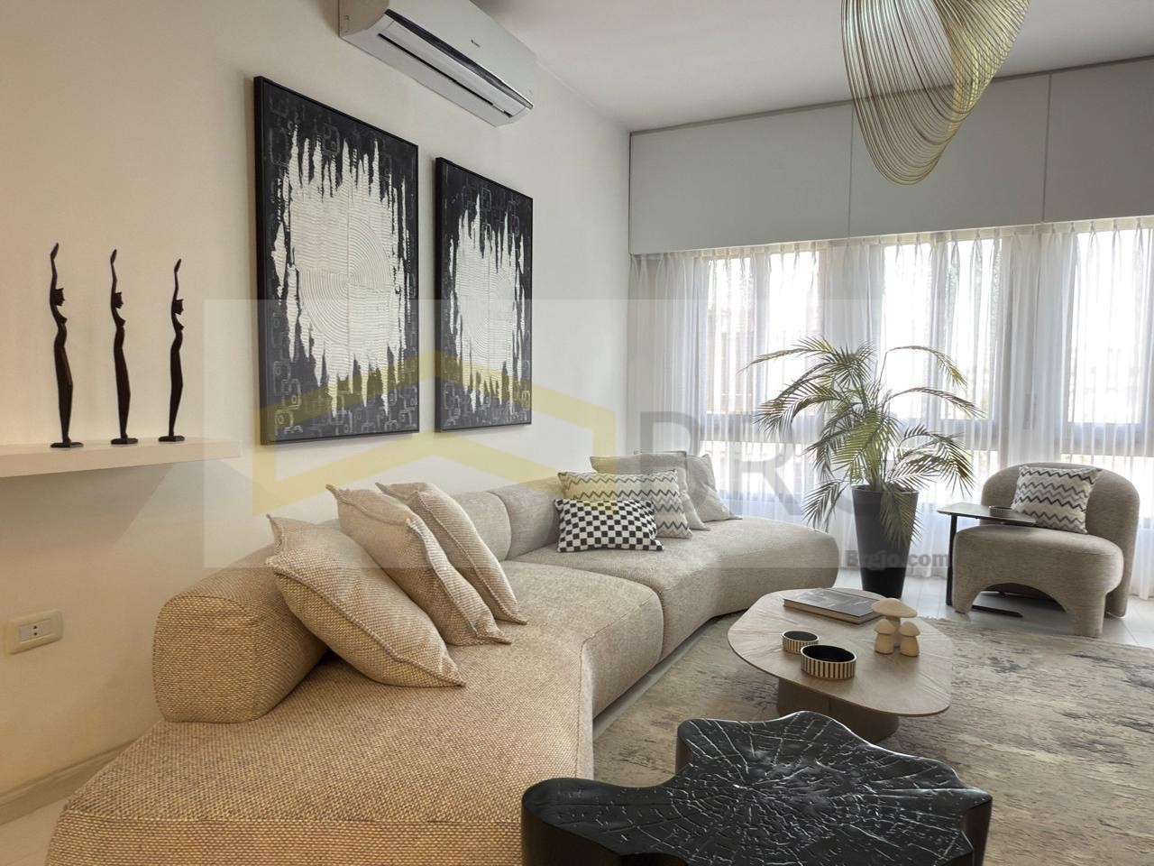 822b2c40-34e7-4390-bd76-13e6a7c64855