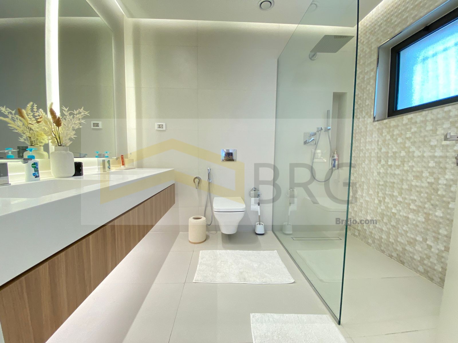 85c5d5af-20f0-4a5a-8b84-9220eb71a723