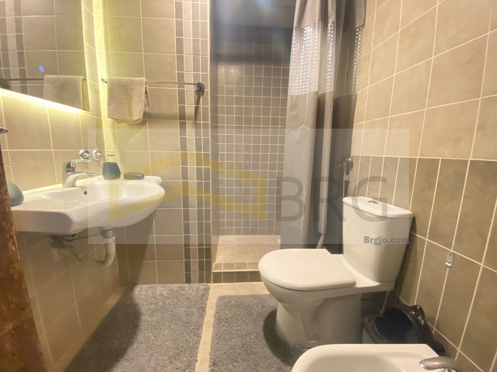 8c6d2a79-e6d2-4323-9120-d838f00a6434