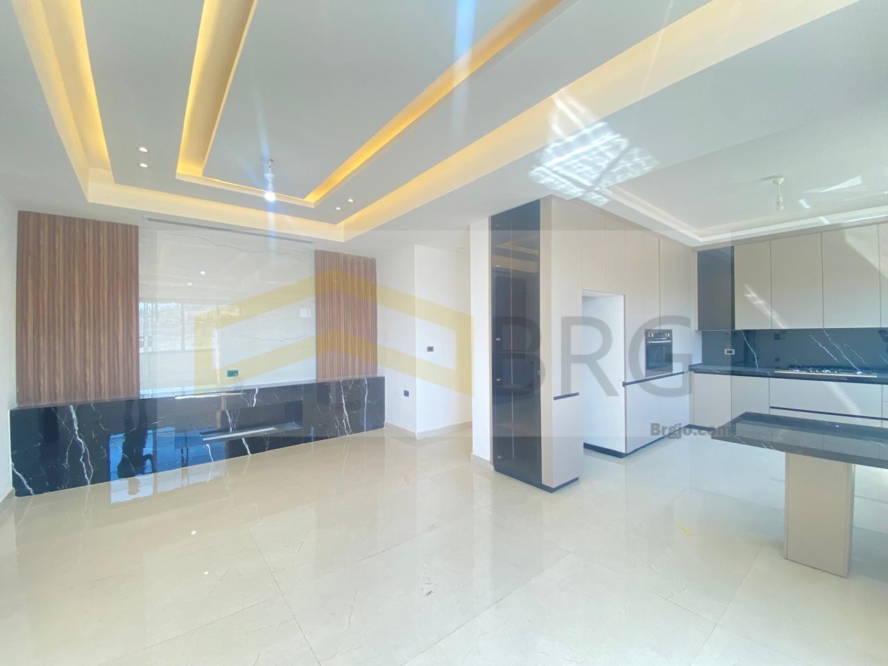 8ee939a2-30a9-40c5-be90-835c3757ccef