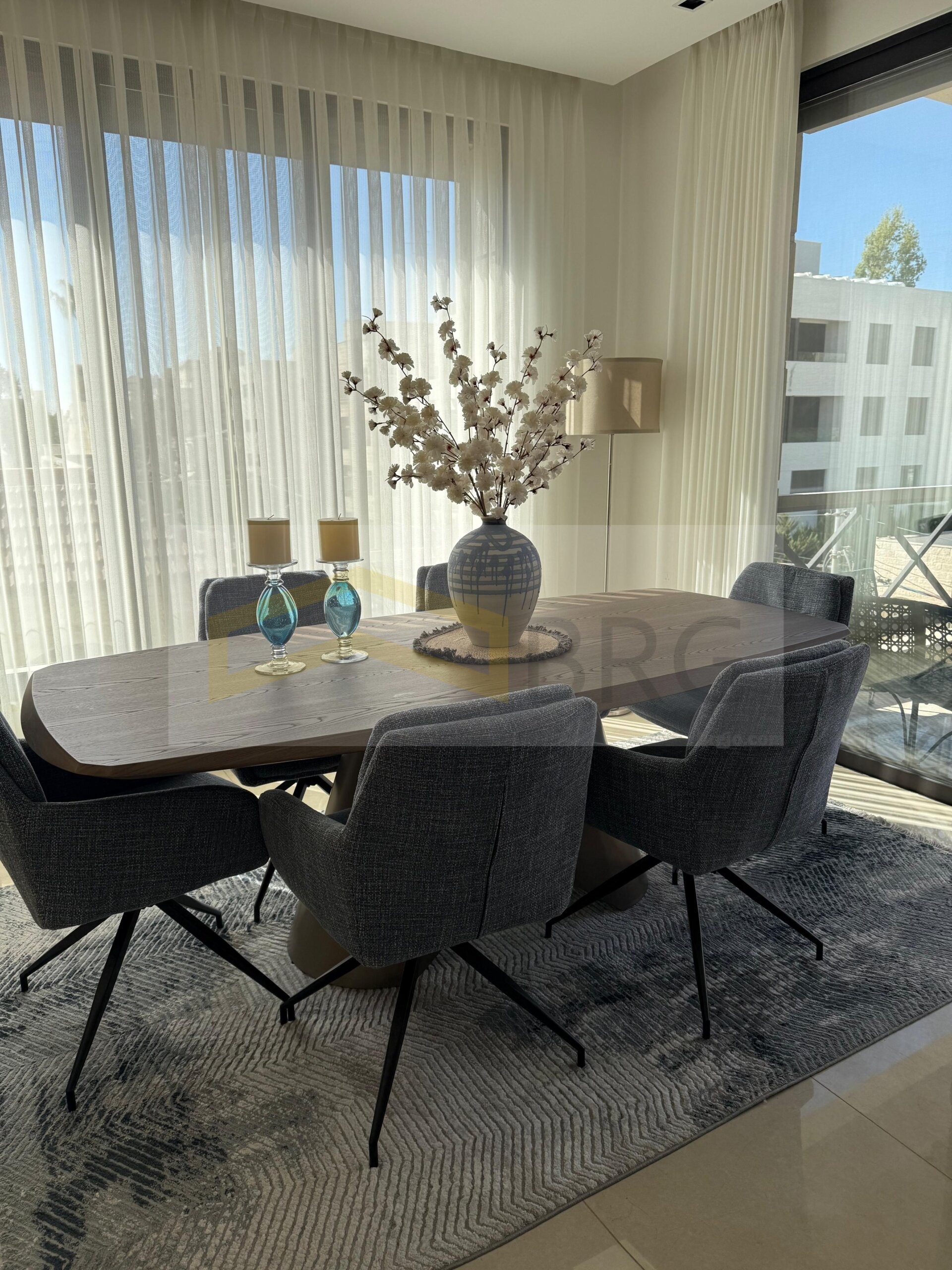 8fc4dd27-1343-4c32-8d20-2de8be7def1d