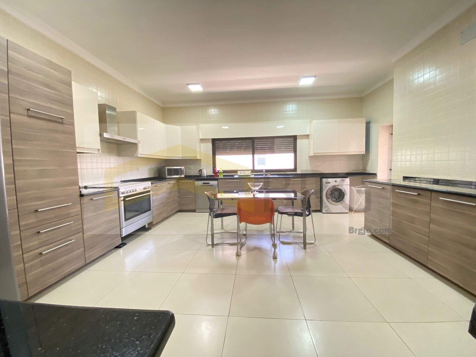 97879919-9dc2-472d-87d3-8c07a922b9d2