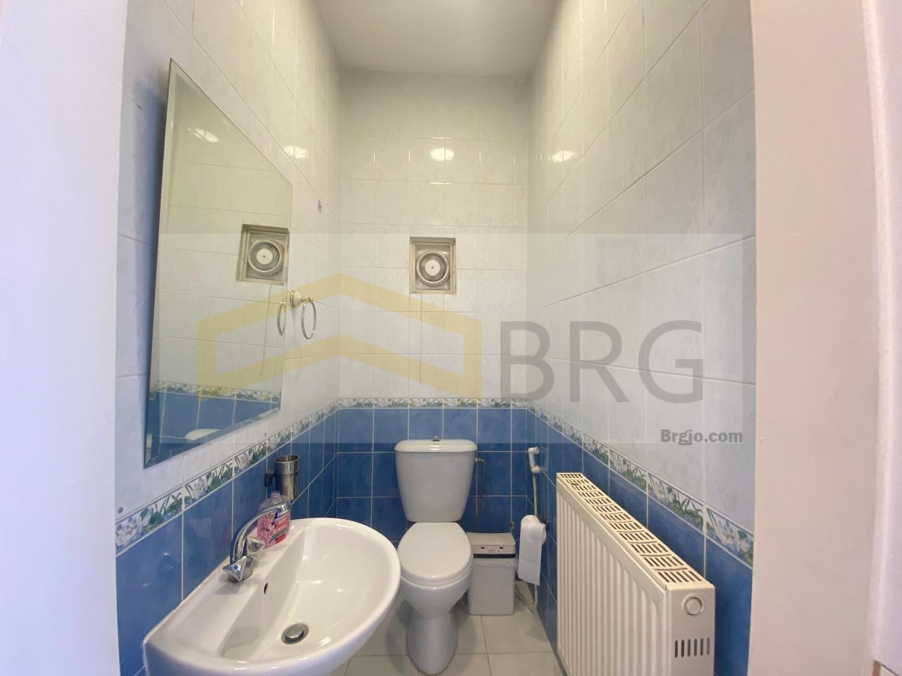 aa45371e-92a4-429d-beb4-6b1a633f3135