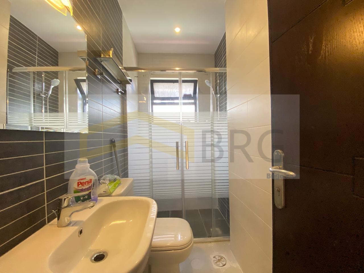 b3fa1edc-349d-40e8-815c-5da6f74d951b