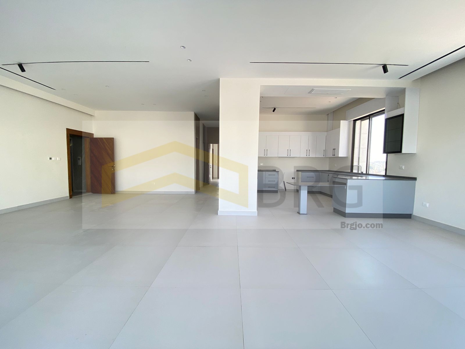 bef335eb-eaae-4292-808e-dee6f292b56d