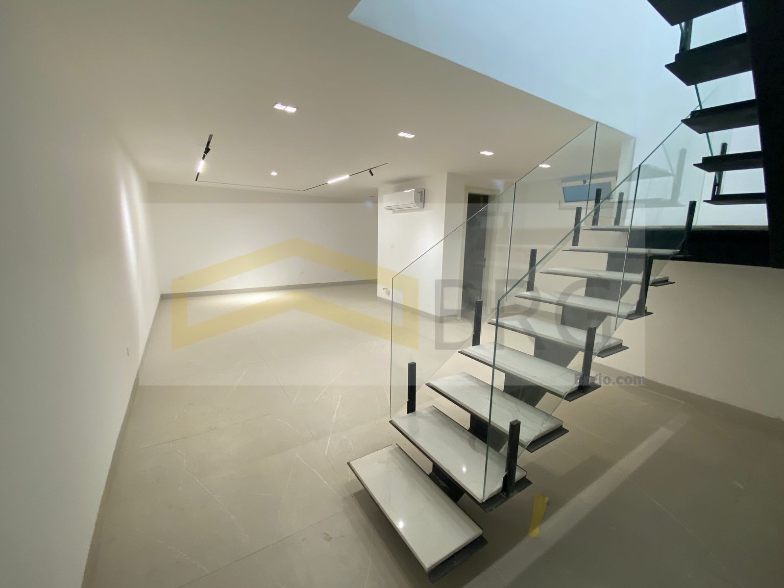 c1745e2a-6820-4479-8a58-86a3d2270116