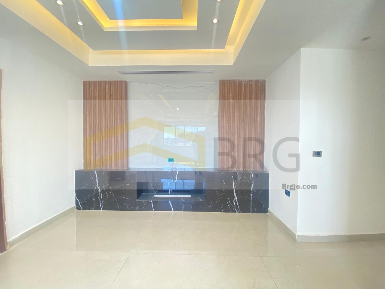 cf125464-0a8d-4203-bf71-a82edb2567b9