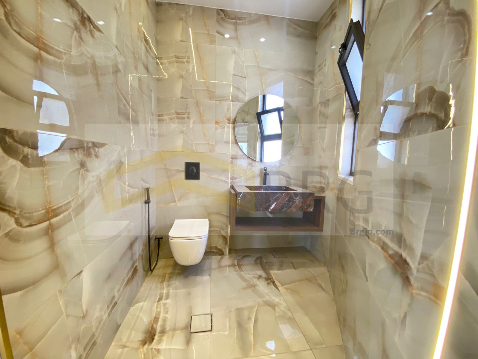 d2a0011d-5040-4823-afa8-e7f9f6bc29b9