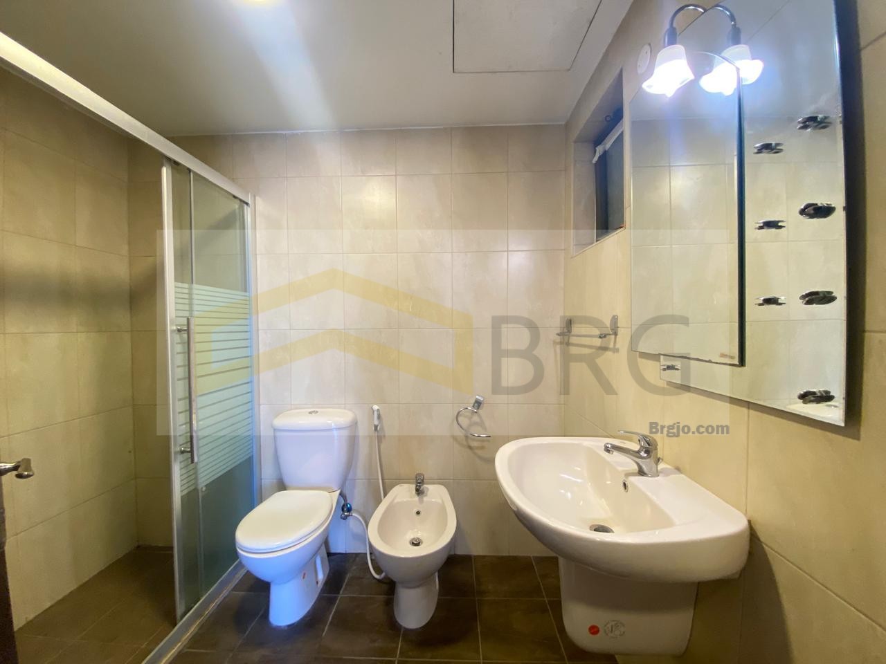 e0722281-aaab-4d8c-acc5-2232c9e529a7