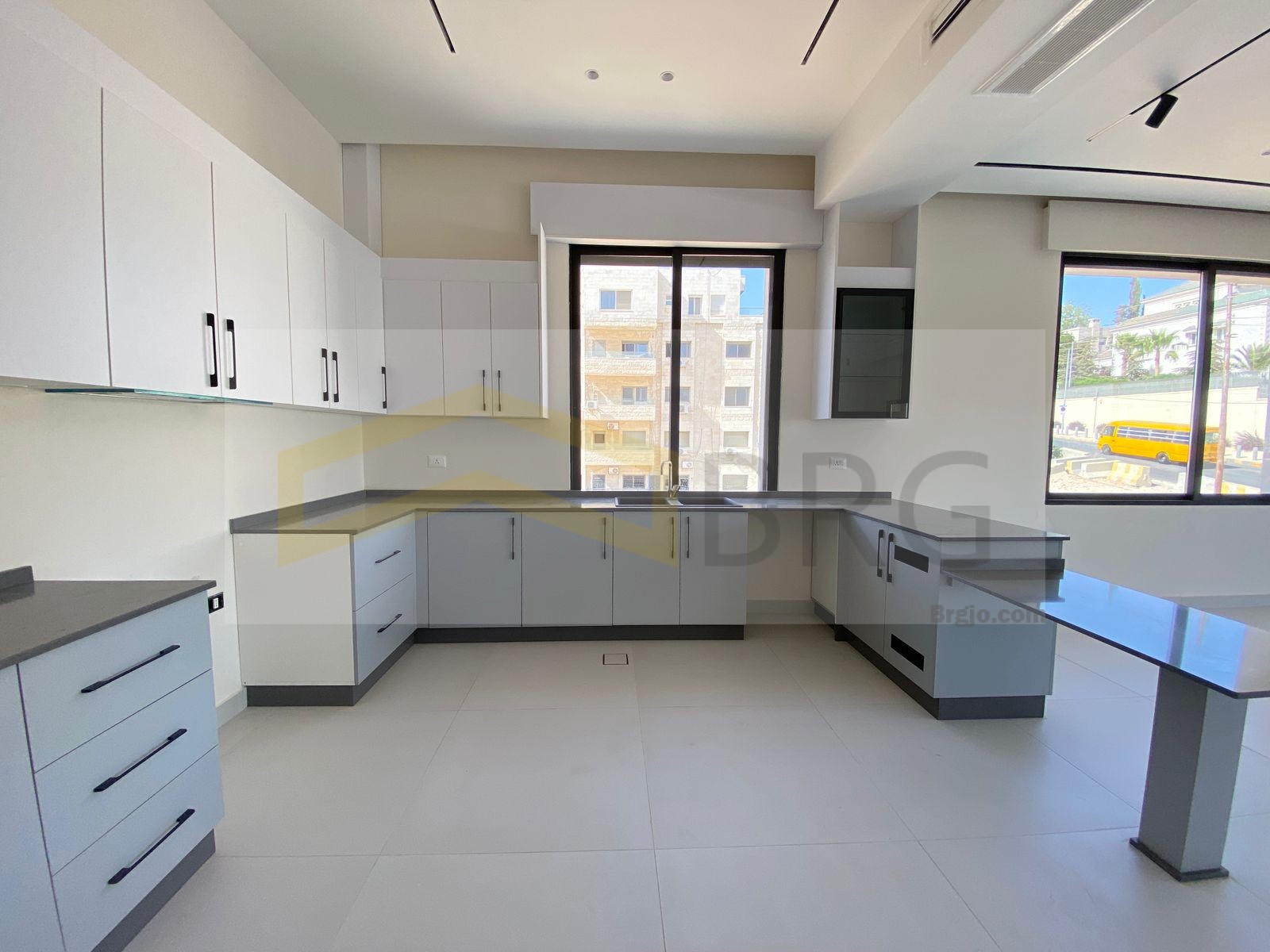 e088c8ce-93e3-4426-b435-697859e86cc5