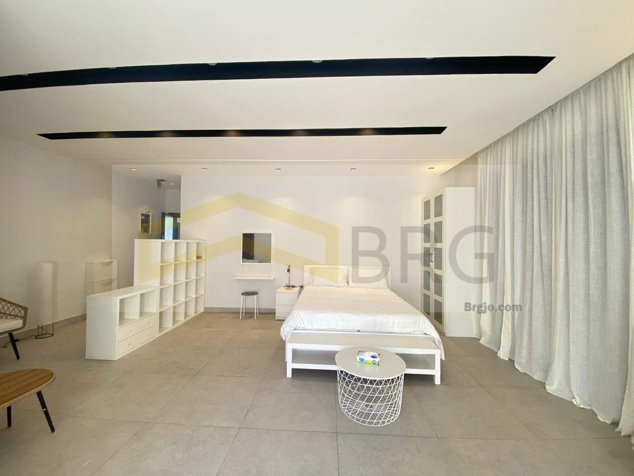 e372b155-9558-4549-9b51-8c5d122b6021