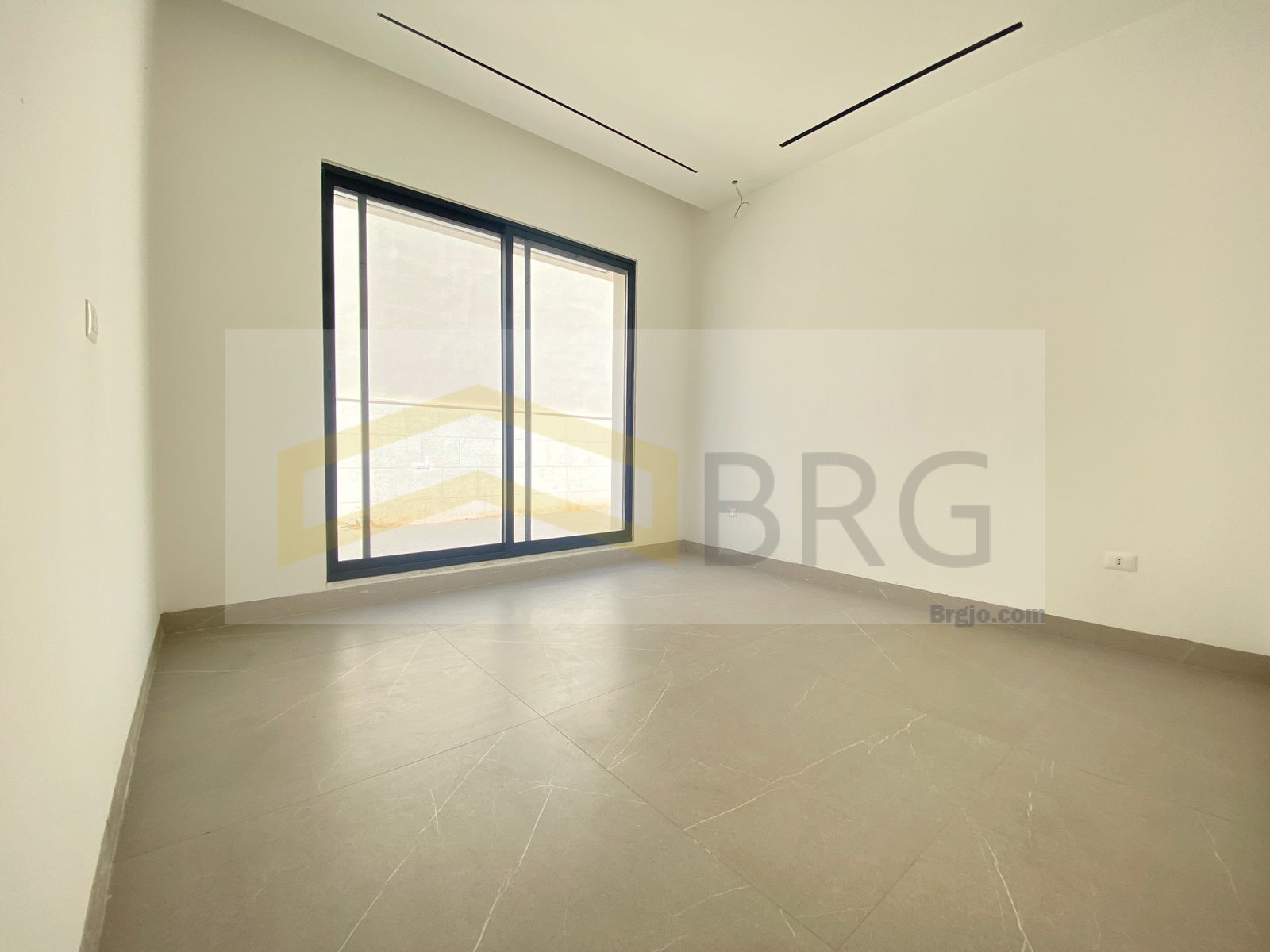 f09155b3-b0eb-4cc2-b57b-a0861f06aeb9