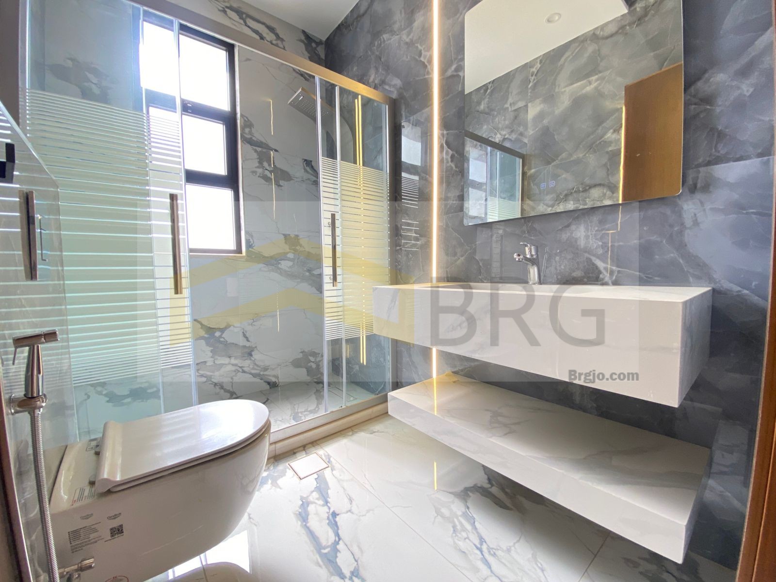 fdf2c65a-03e8-4608-83fd-e1cae0fb6785