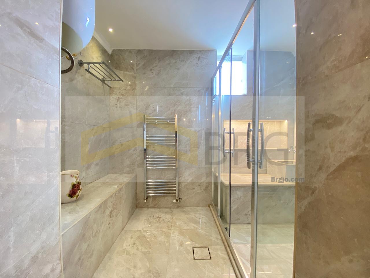 08c6ab5b-7611-4d0e-8244-b7907f298854