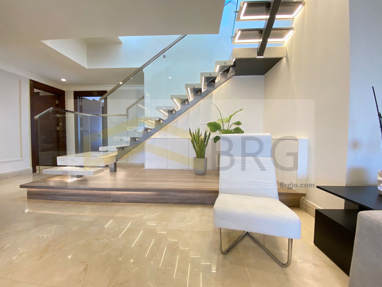 10f3f6cf-7bd7-404a-a039-a255c6cf2fd5