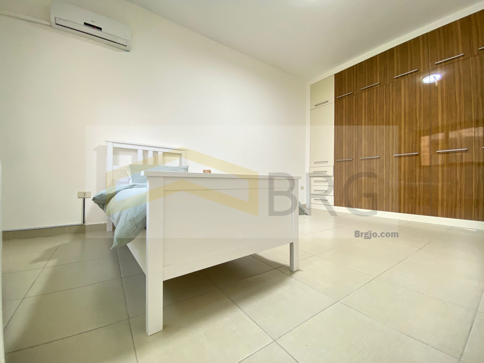 1187569e-7e43-4957-9a0f-00245d1dd6c9