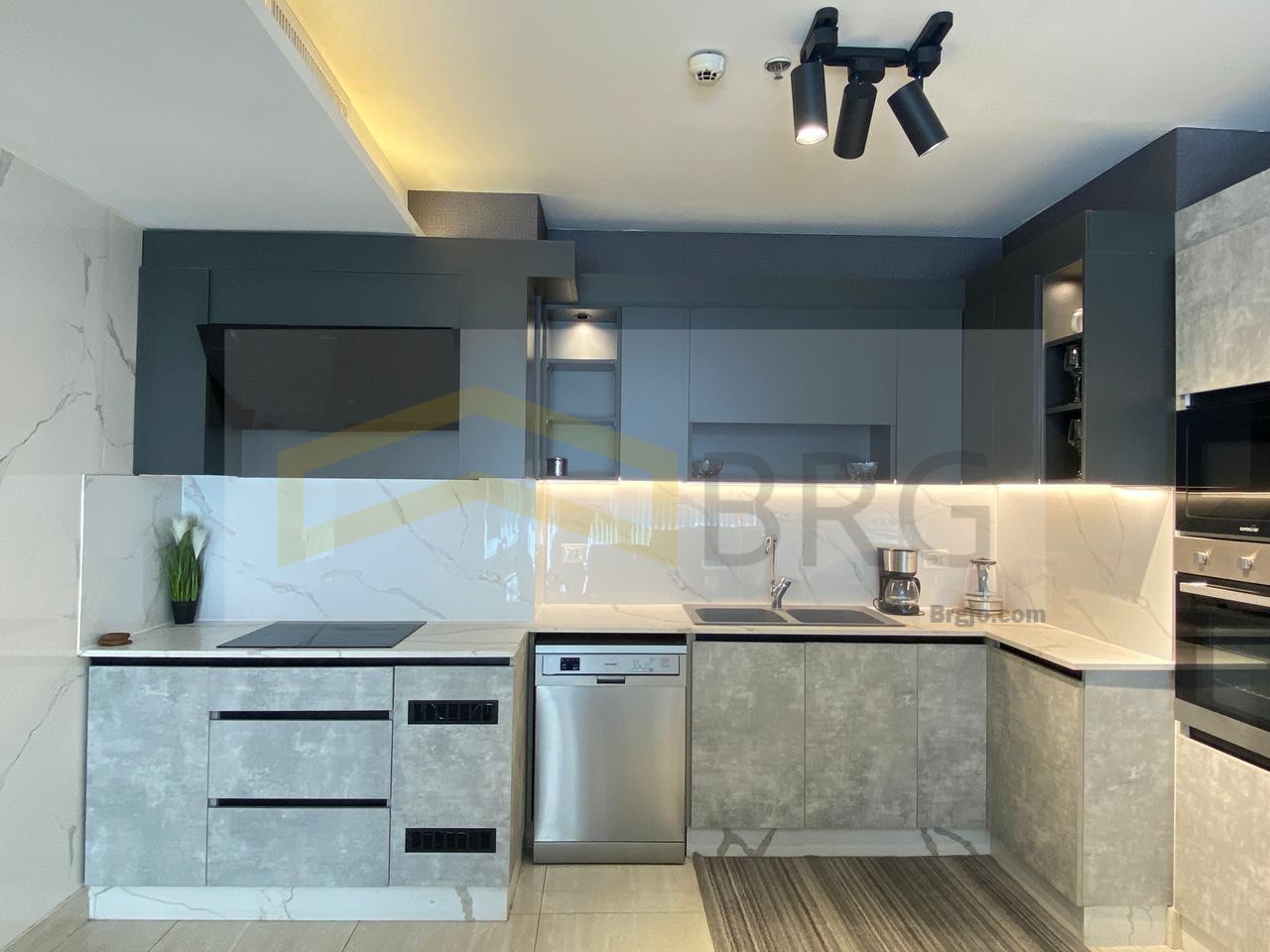 24099519-af1d-4951-bb15-4df5b75d8d5c