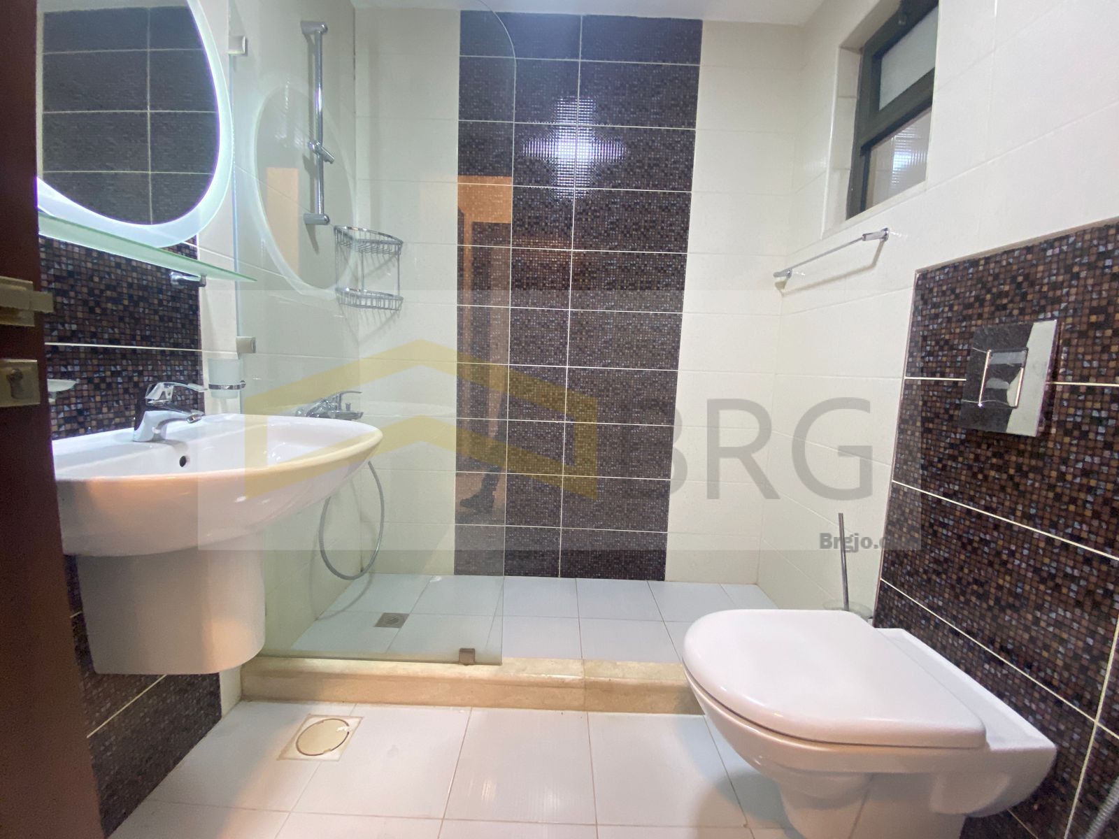 2c920152-f8be-4993-aeb3-cea348dc80e0