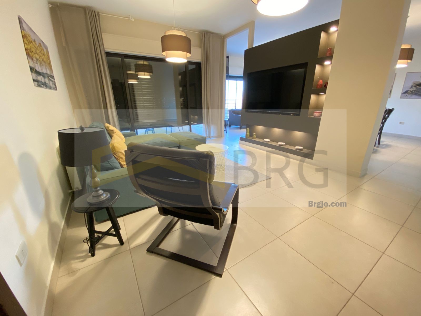 315c6b0d-fe00-4743-92c9-911f6ef5b72e