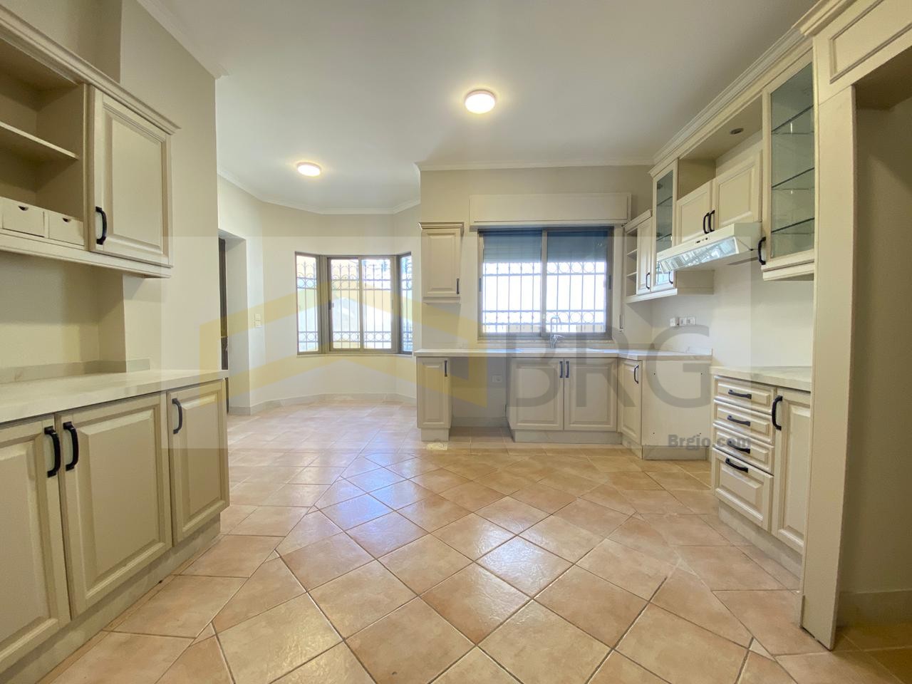 371dff00-87f9-484f-bdbe-1d8e537fef35