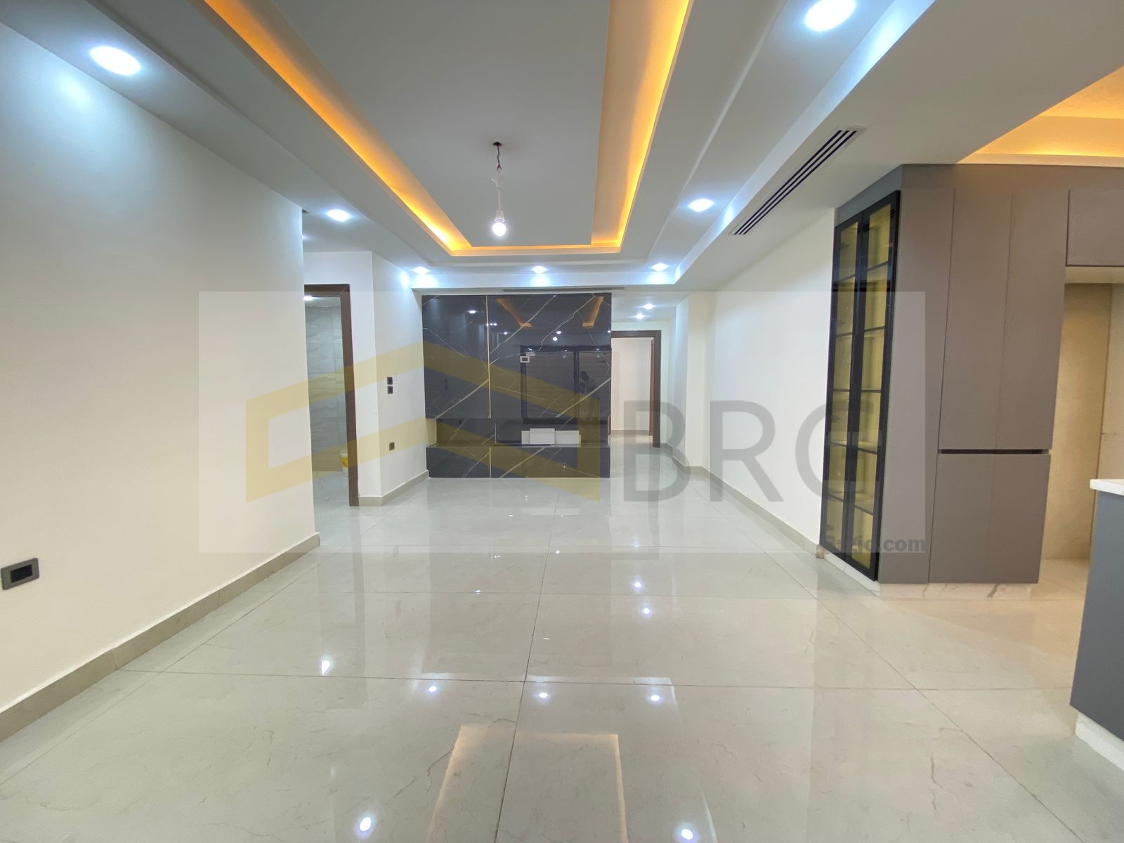 4f08b2df-7e75-4822-81f8-96540dc3011a