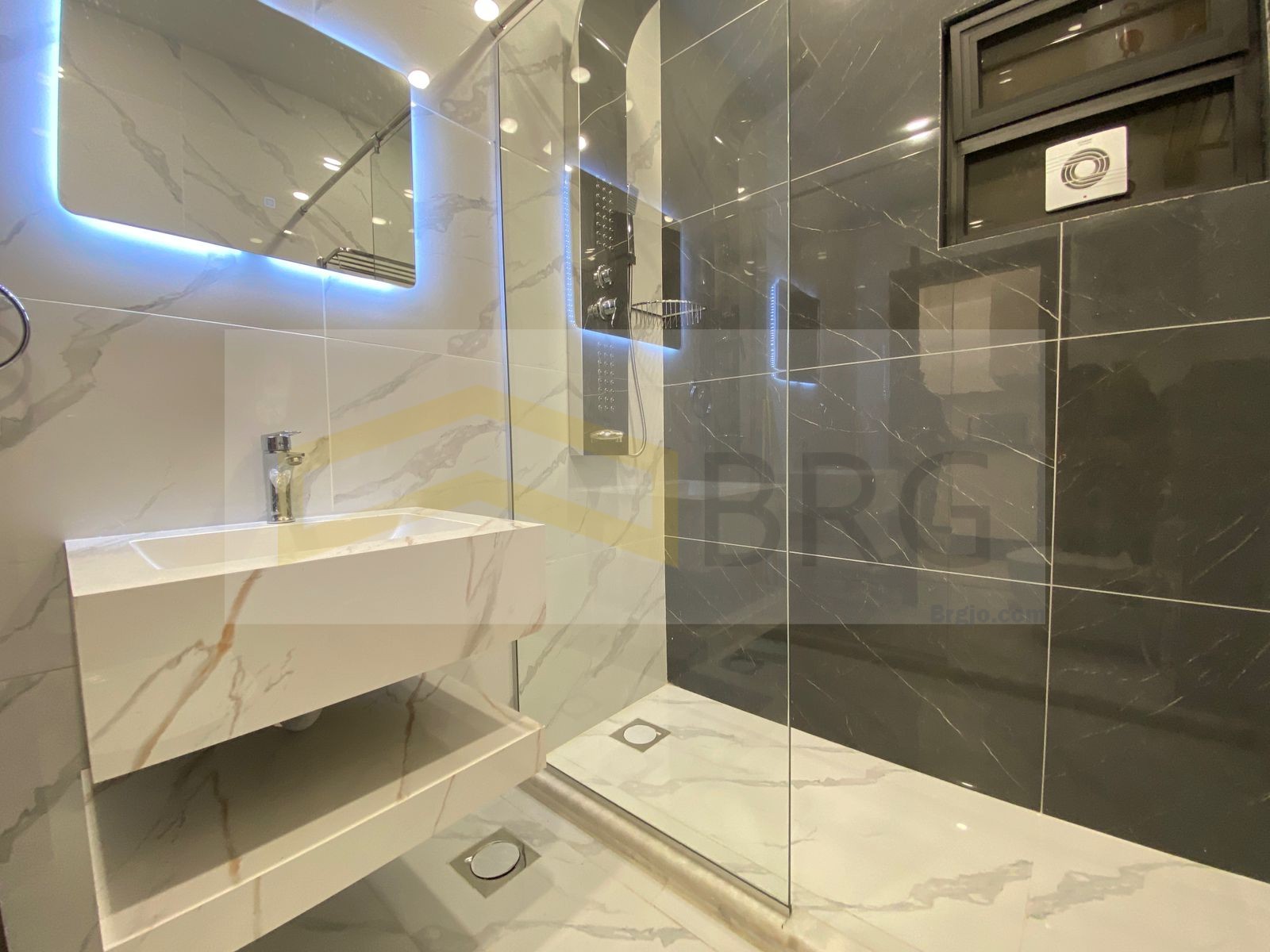 51f1da32-d7c5-4b3c-bde4-a6744a97c206